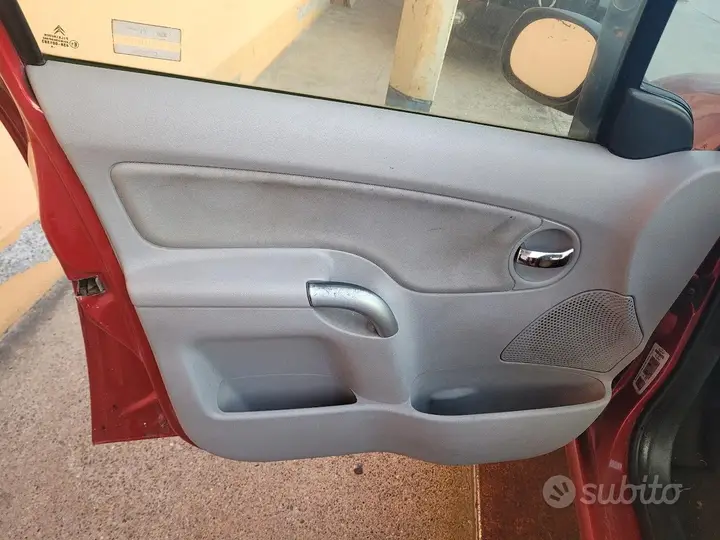 Citroen C3 2004 photo 5