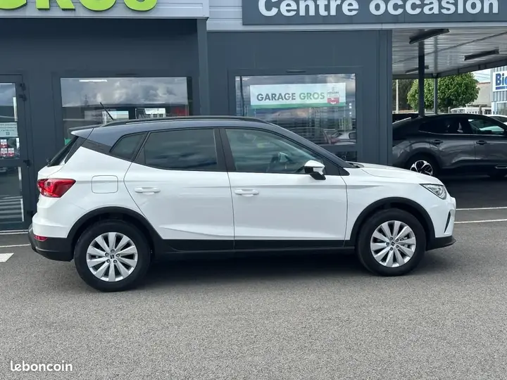 Seat Arona 2025 photo 3