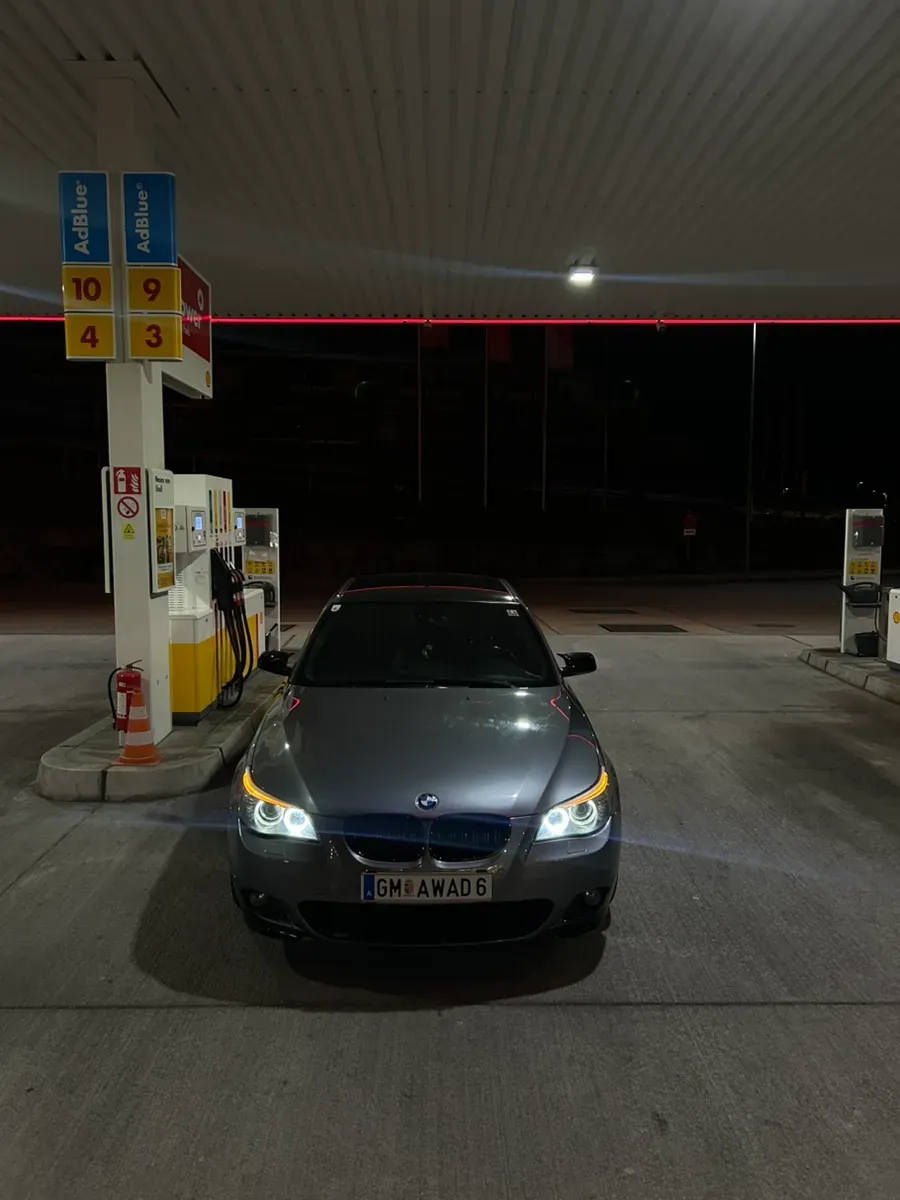 BMW 5 Series 2007 photo 2