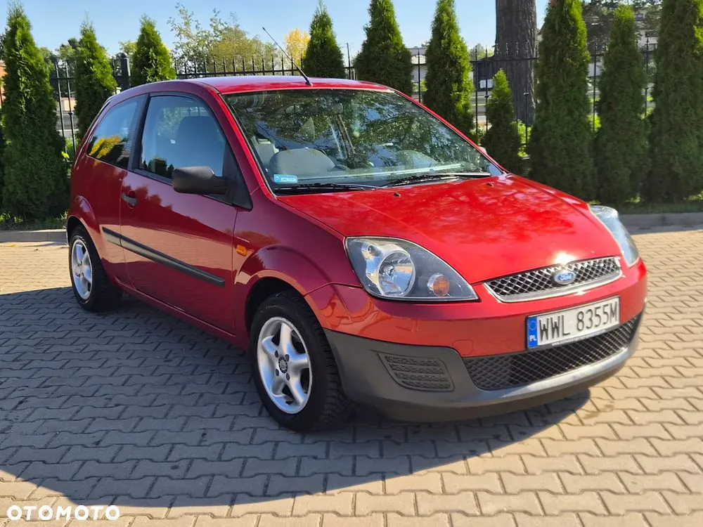 Ford Fiesta 2006 photo 2