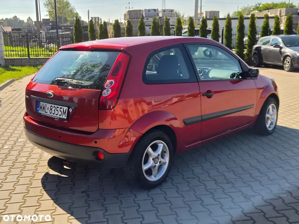 Ford Fiesta 2006 photo 4