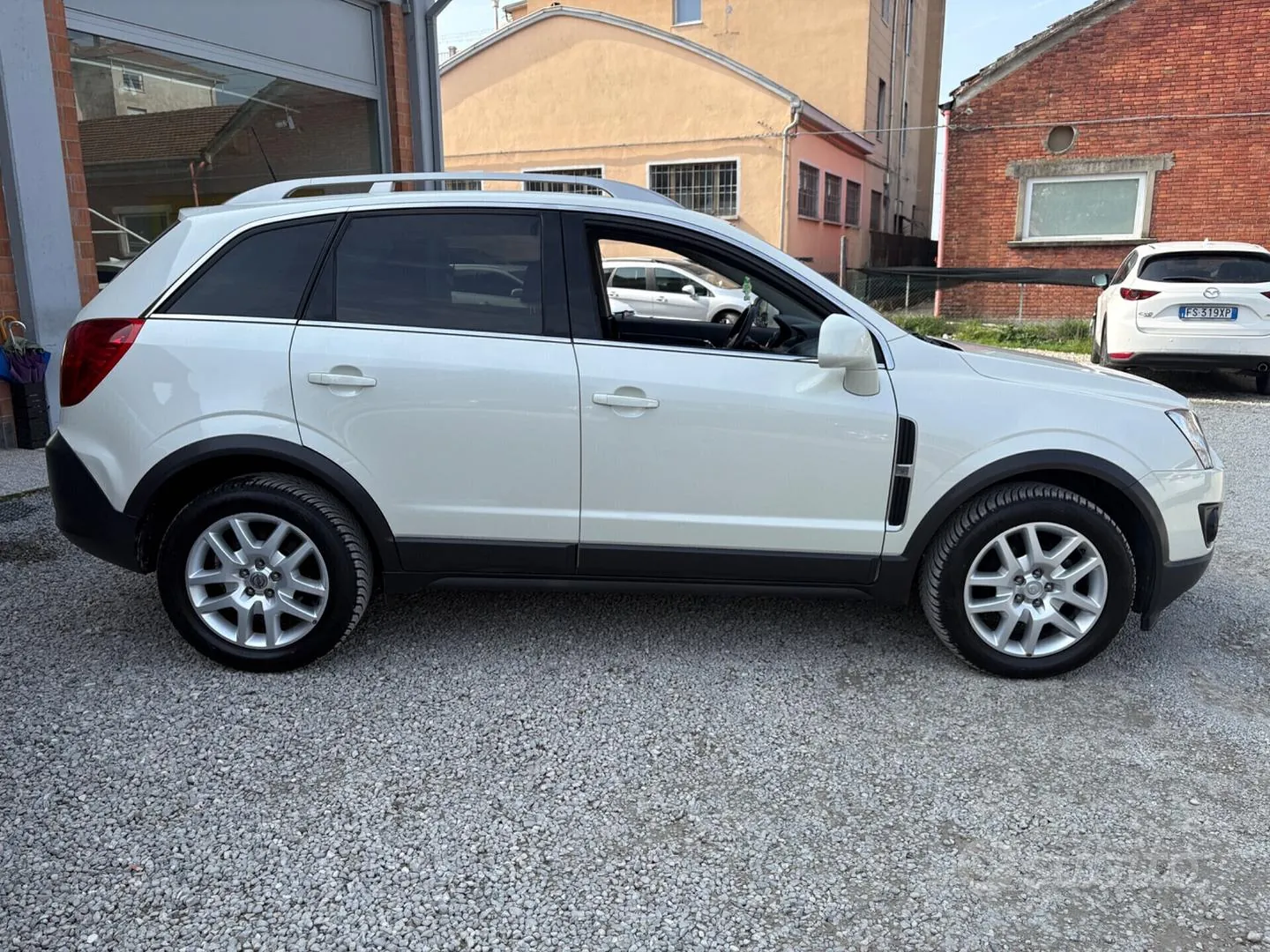Opel Antara 2012 photo 4
