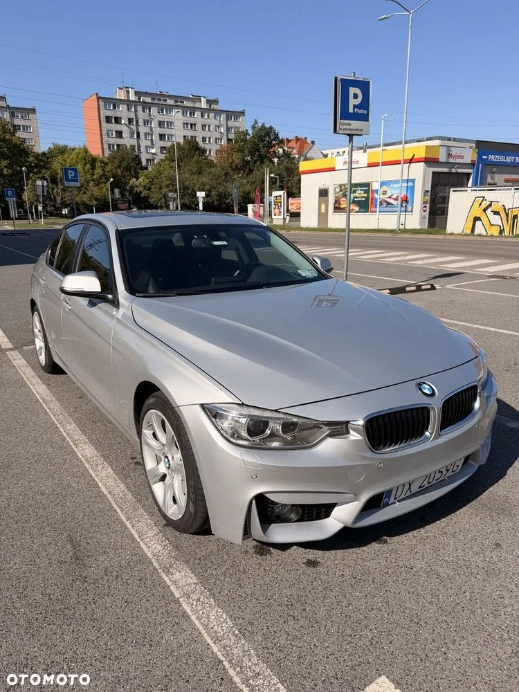 BMW 328I