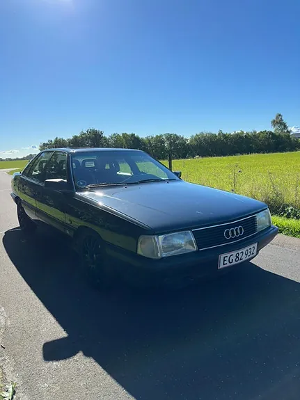Audi 100 1990 photo 4