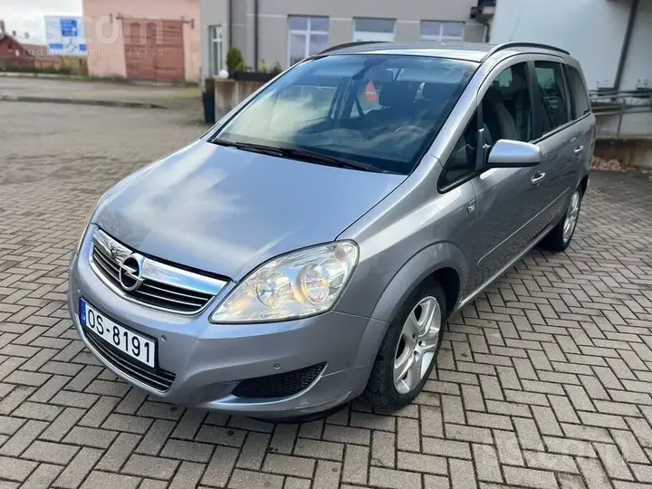 Opel Zafira 2009 photo 2