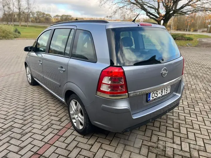 Opel Zafira 2009 photo 4