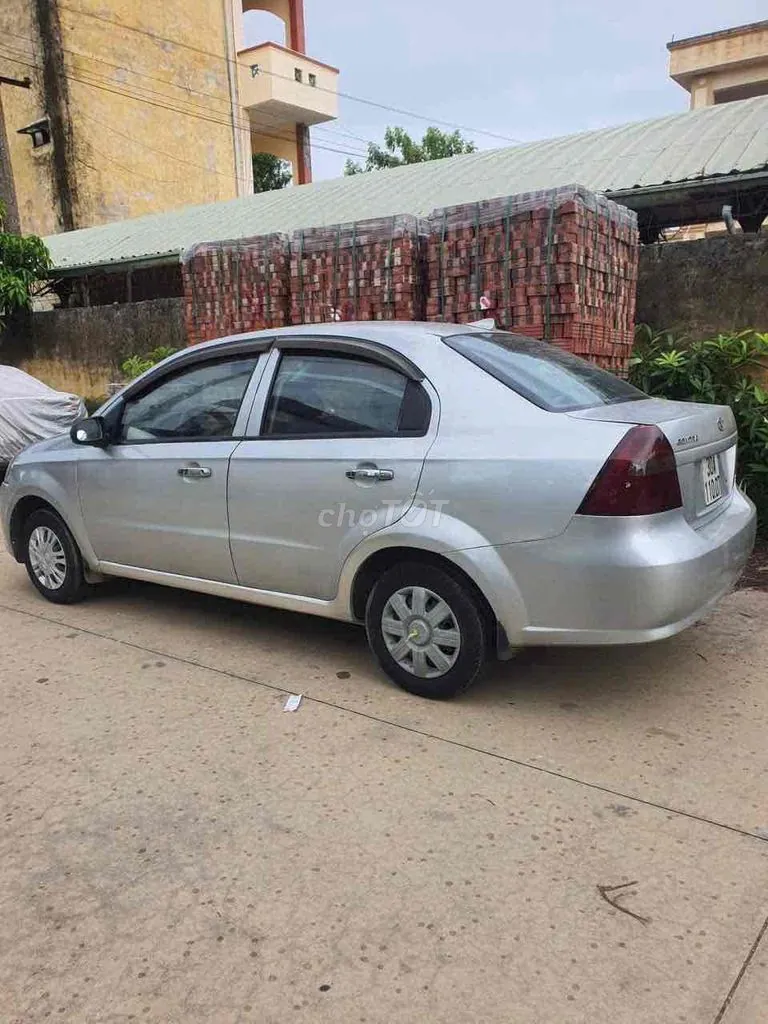 Daewoo Gentra 2009 photo 3