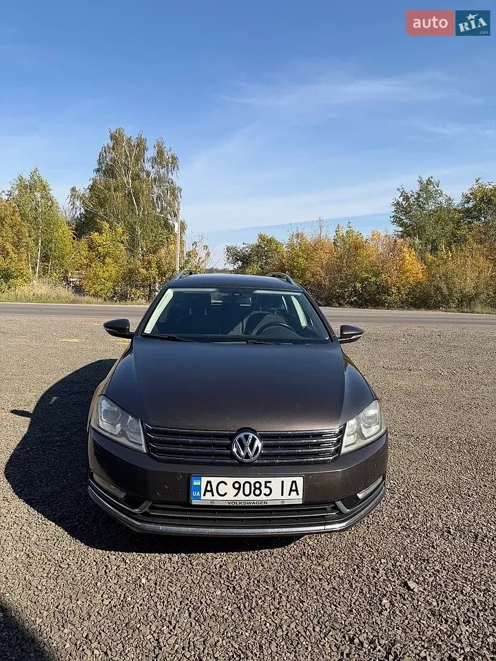 Volkswagen Passat 2012 photo 5