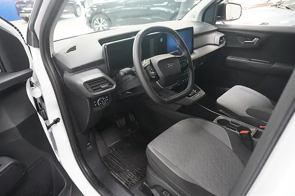 Ford Transit Courier 2025 photo 2