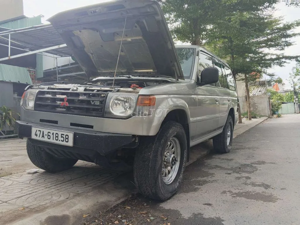 Mitsubishi Pajero 2005 photo 2