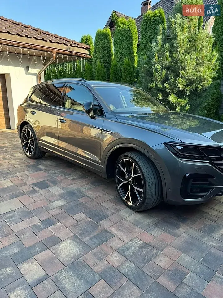 Volkswagen Touareg 2022 photo 2