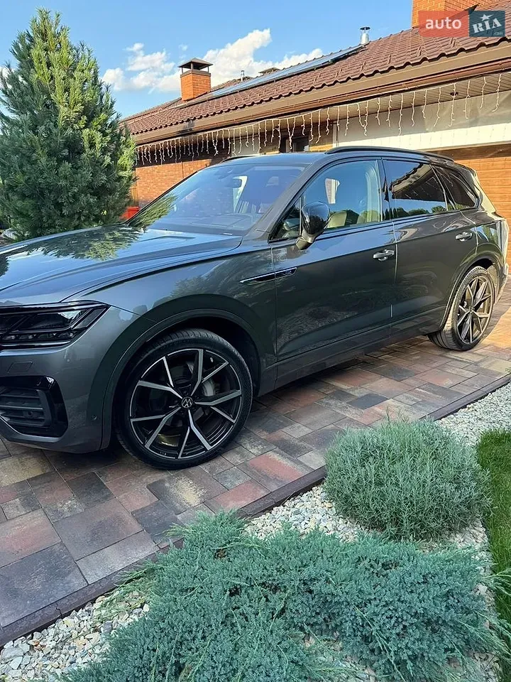 Volkswagen Touareg