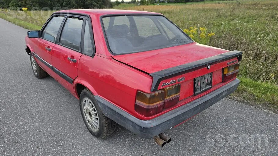 Audi 90 1985 photo 4