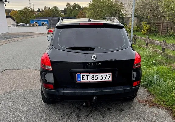 Renault Clio Iii 2011 photo 3
