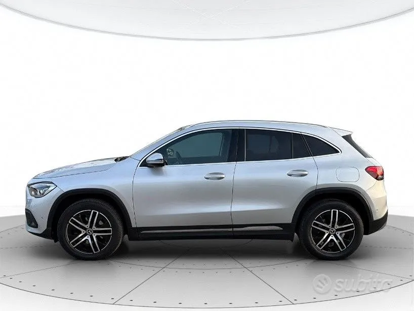 Mercedes-Benz Gla 2021 photo 2