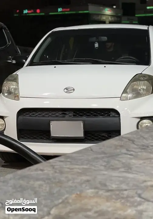 Daihatsu Sirion 2013 photo 2