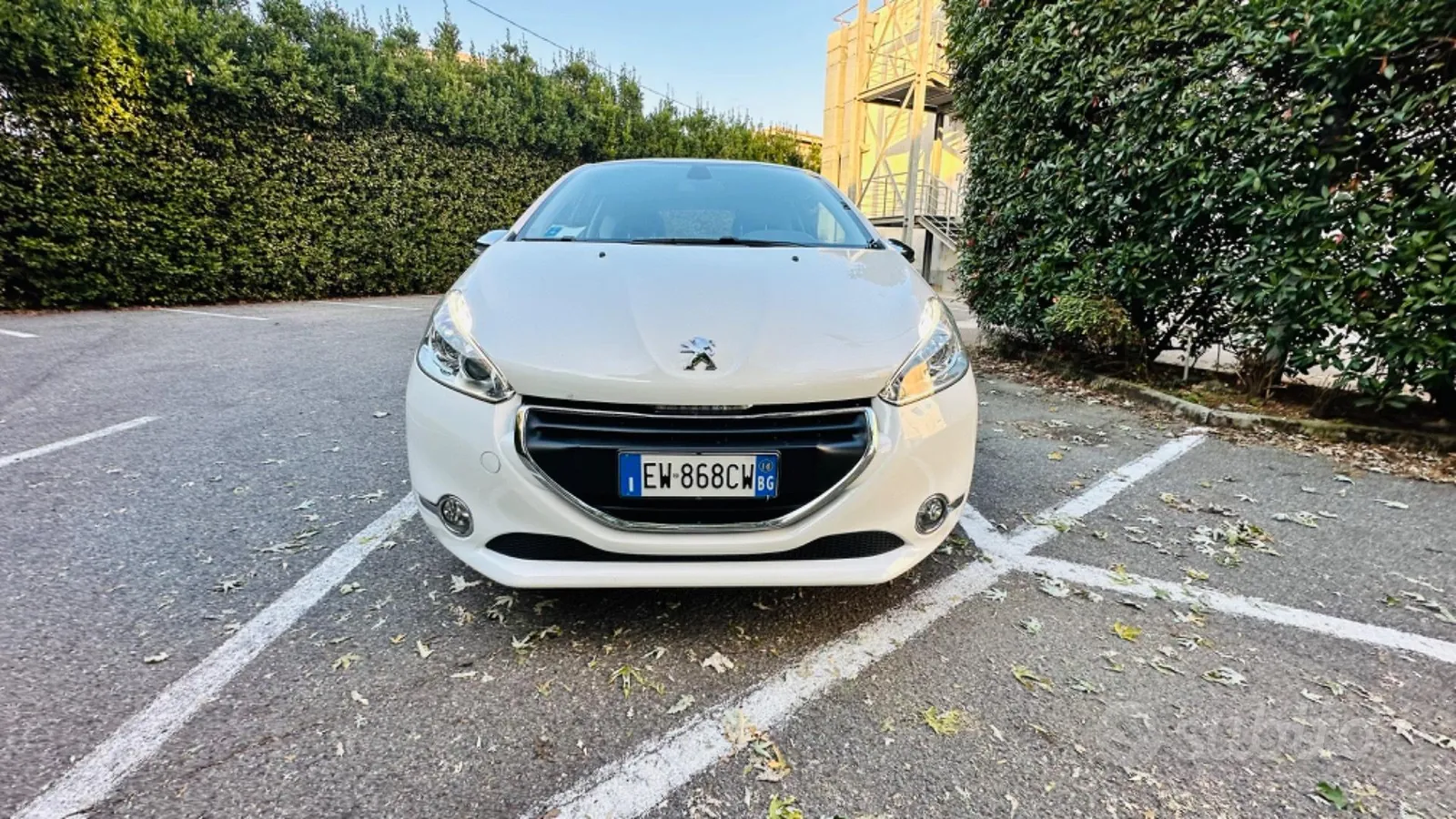 Peugeot 208 2014 photo 4