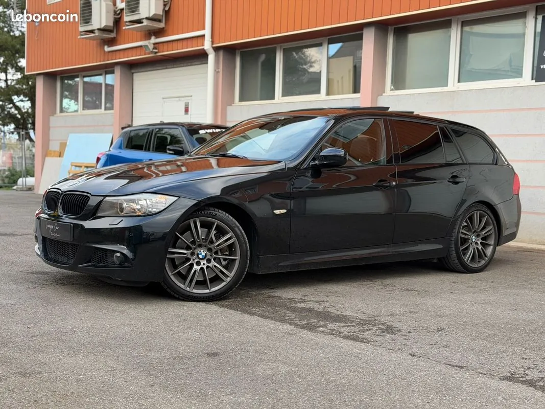 BMW 3 Series 2011 photo 3