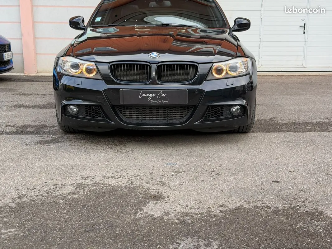 BMW 3 Series 2011 photo 2