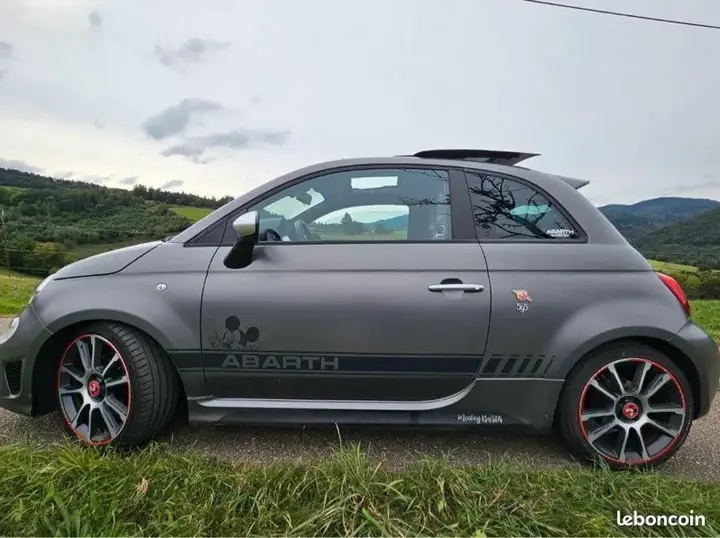 Fiat 500 Abarth 2020 photo 2