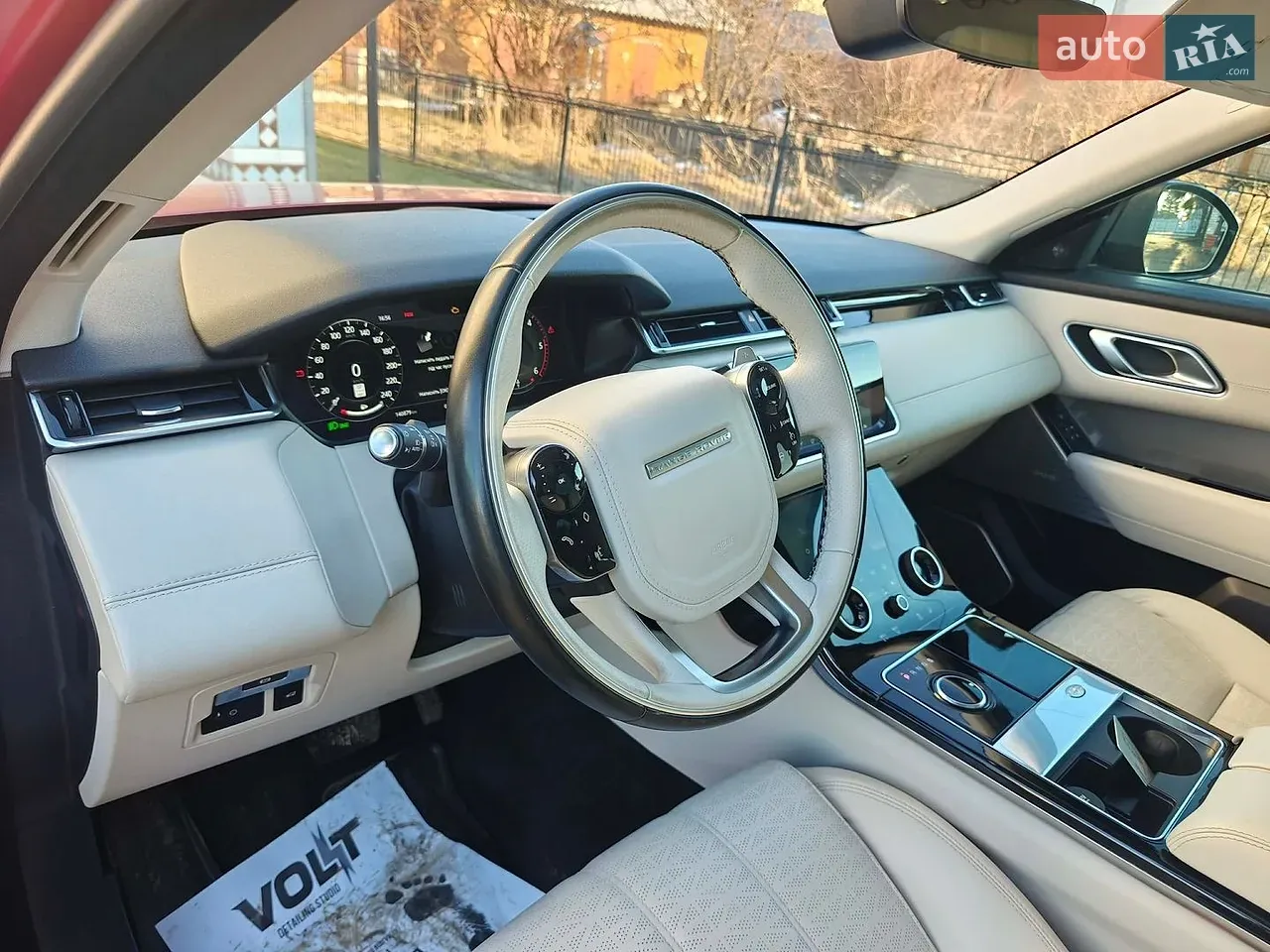 Land Rover Range Rover Velar 2019 photo 4