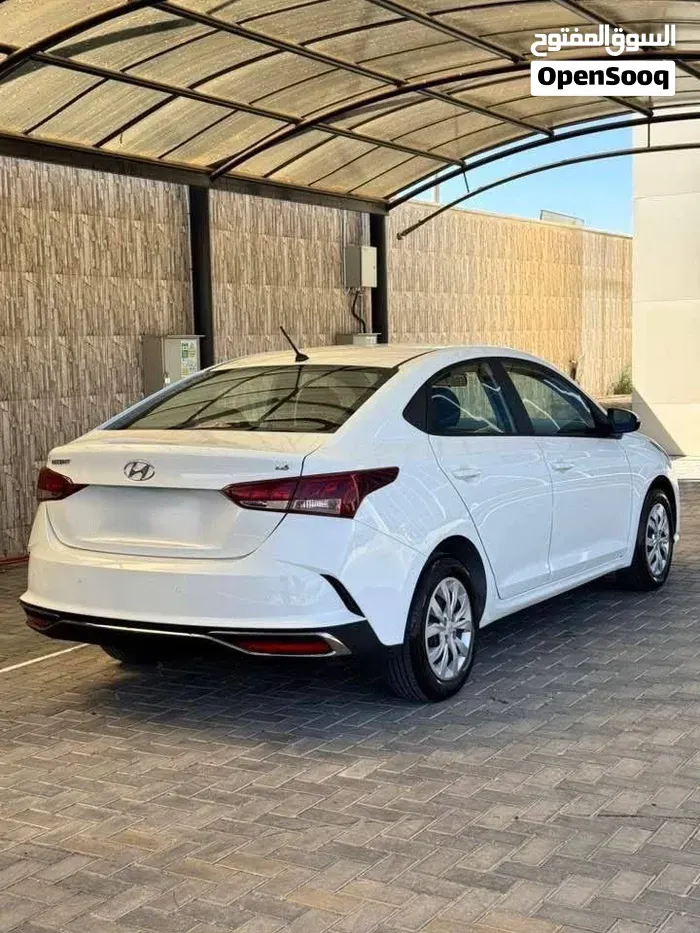 Hyundai Accent 2023 photo 4