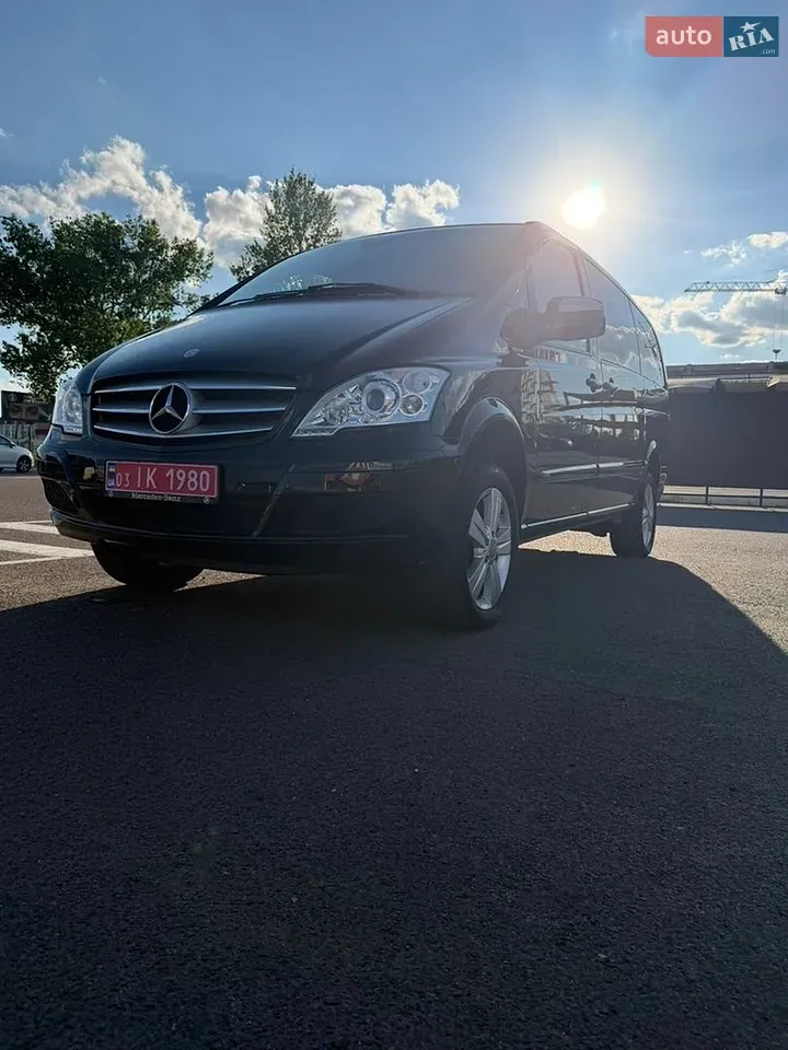 Mercedes-Benz Viano 2012 photo 3