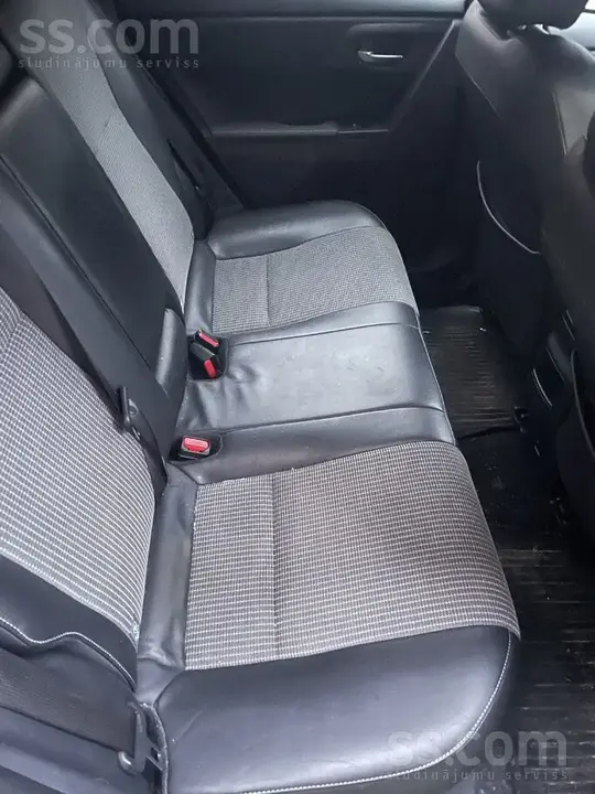Toyota Auris 2017 photo 4