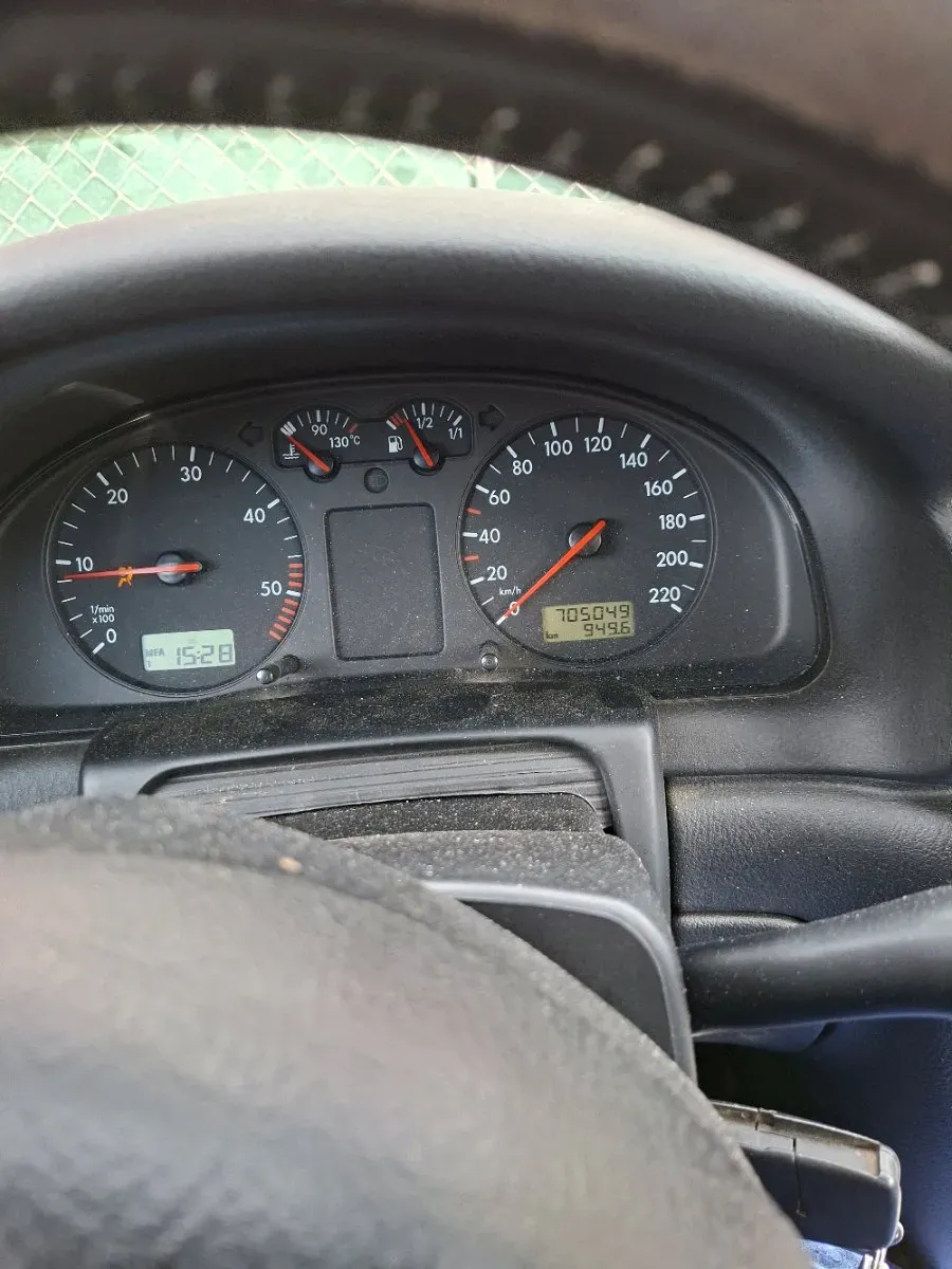 Volkswagen Passat 1998 photo 3