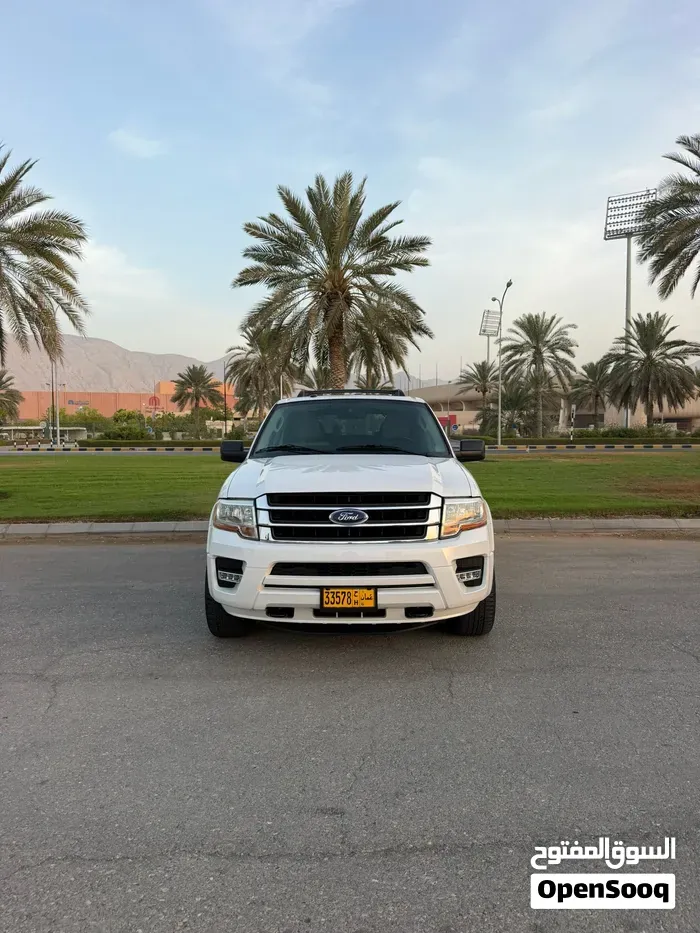 Ford Expedition 2017 photo 2