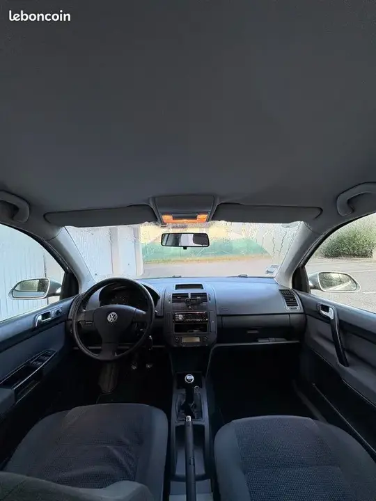 Volkswagen Polo 2008 photo 3