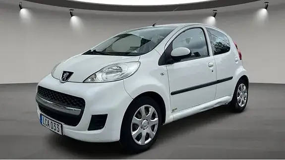 Peugeot 107 2011 photo 2