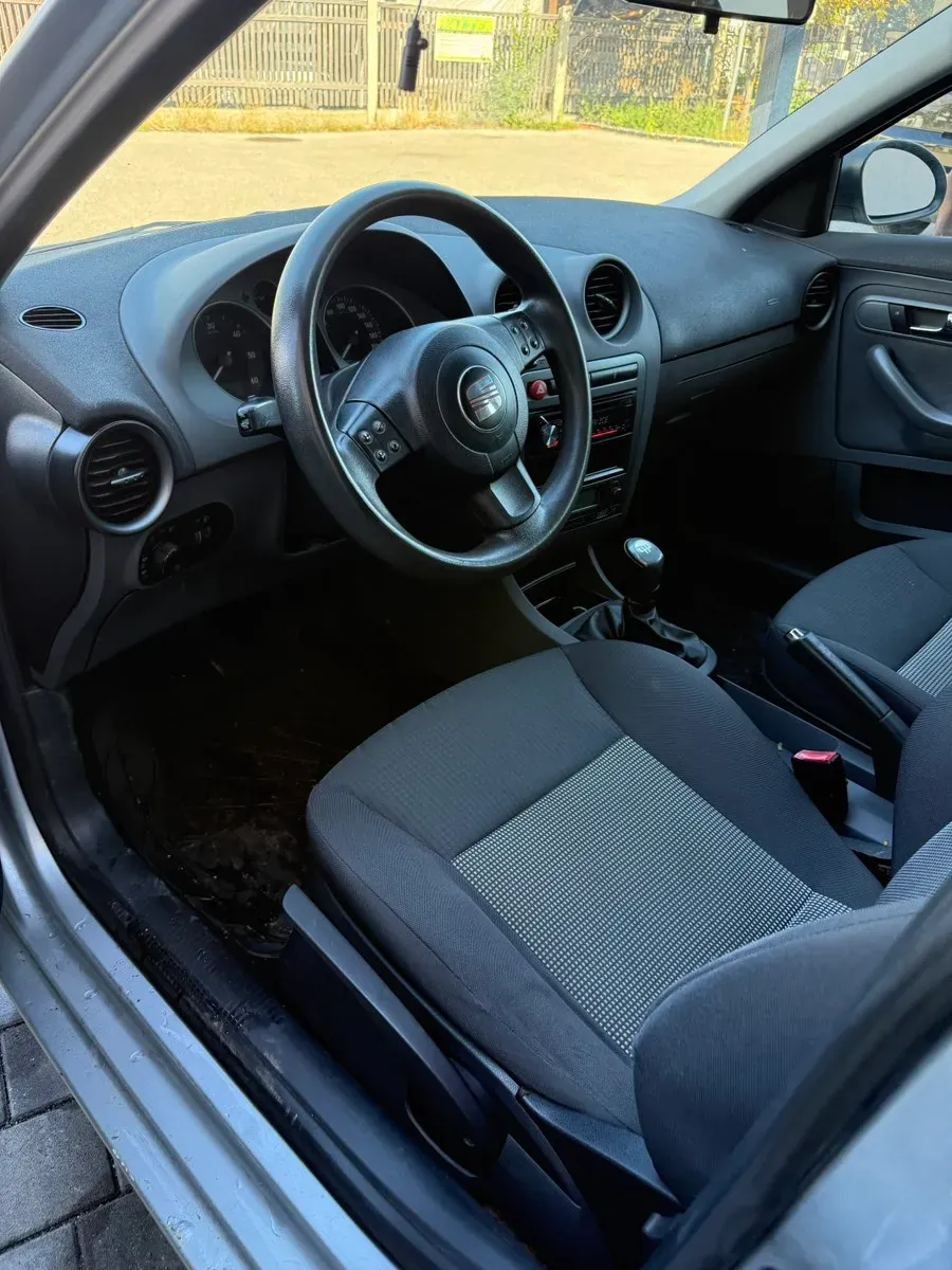 Seat Ibiza 2007 photo 3