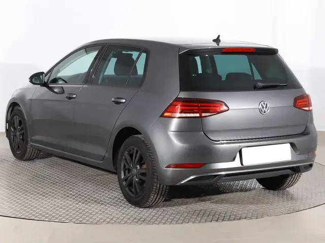 Volkswagen Golf 2017 photo 3