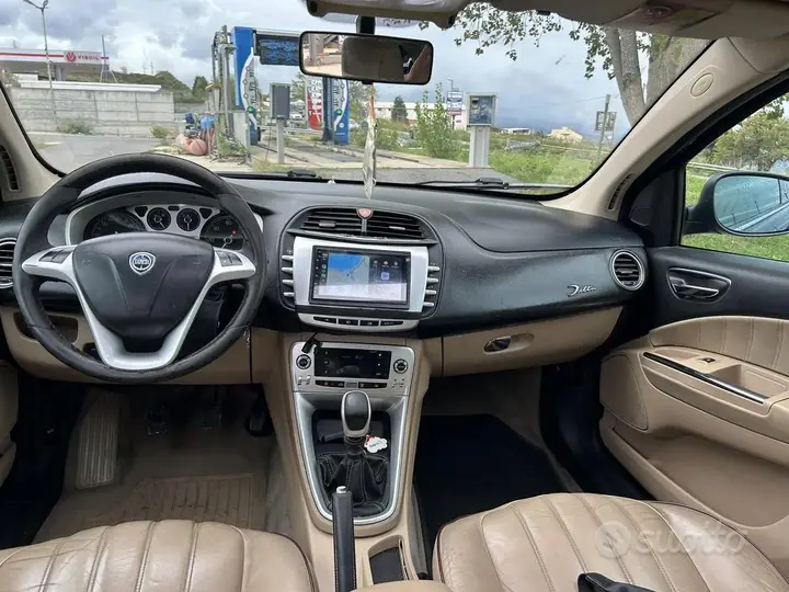 Lancia Delta 2008 photo 4