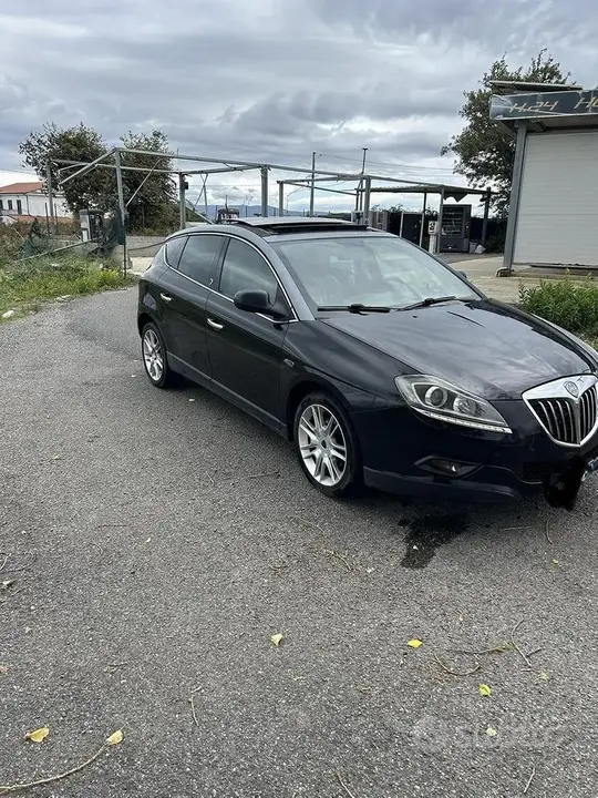 Lancia Delta 2008 photo 2