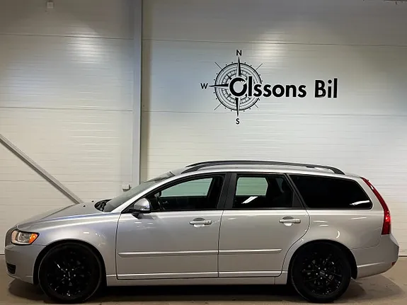 Volvo V50 2011 photo 3