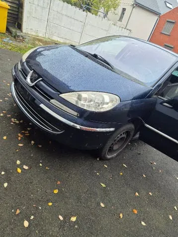 Peugeot 807