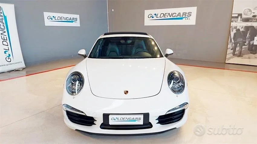 Porsche 911 2012 photo 2