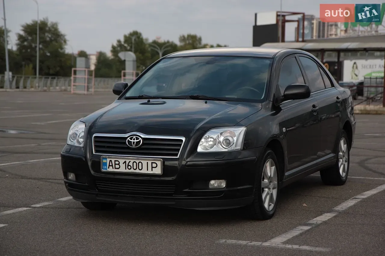 Toyota Avensis 2004 photo 2