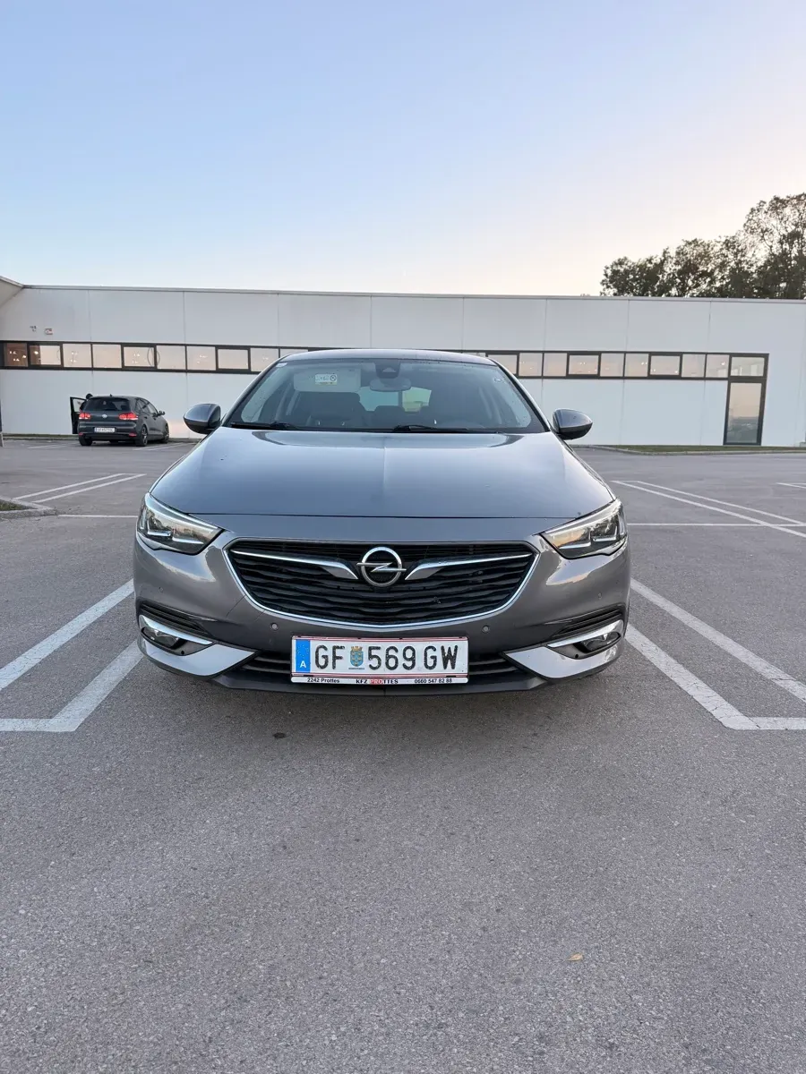 Opel Insignia 2018 photo 2