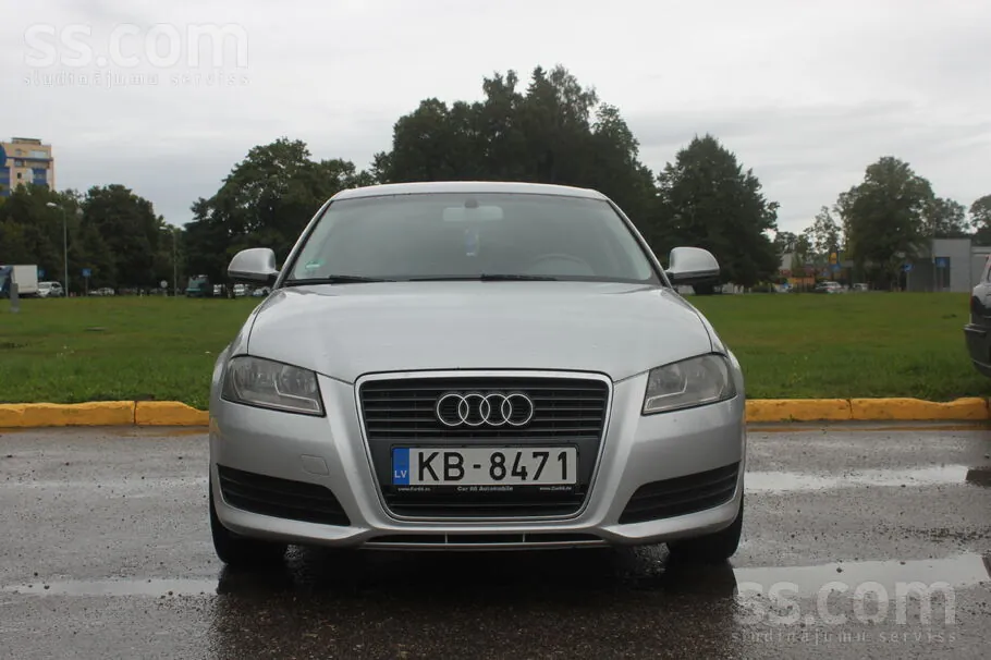 Audi A3 Sportback 2010 photo 2