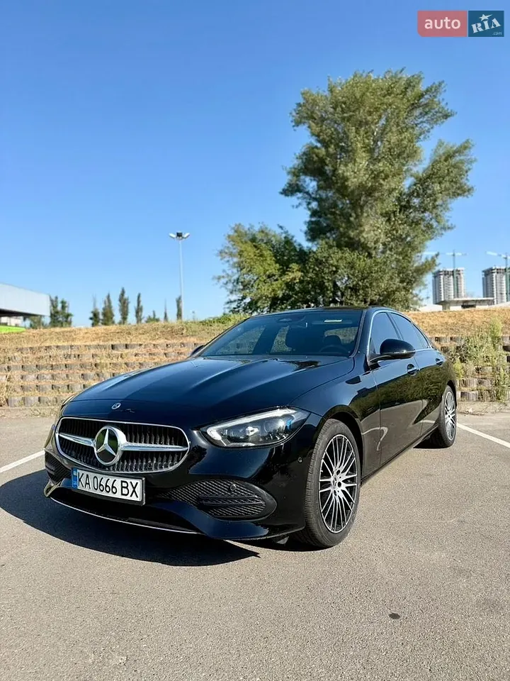 Mercedes-Benz C-Class 2024 photo 2