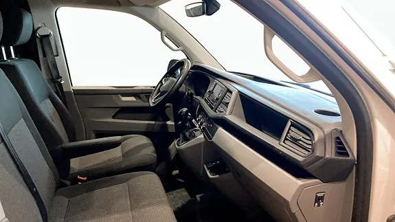 Volkswagen Transporter 2022 photo 3