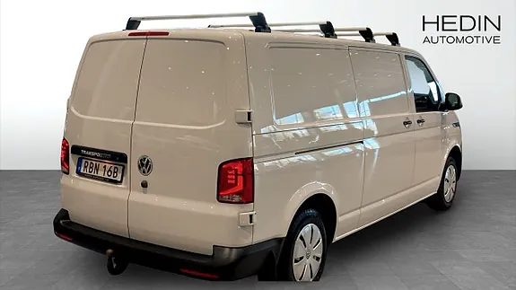Volkswagen Transporter 2022 photo 2