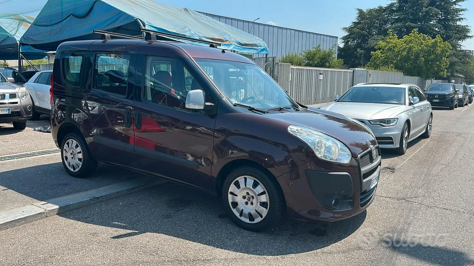 Fiat Doblo 2010 photo 2