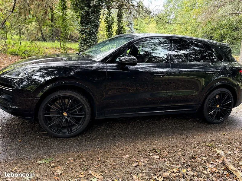 Porsche Cayenne 2022 photo 2