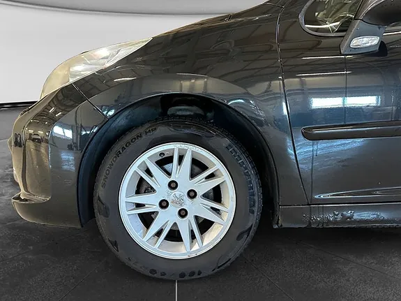 Peugeot 207 2007 photo 3