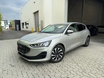 Ford Focus 2024 photo 2