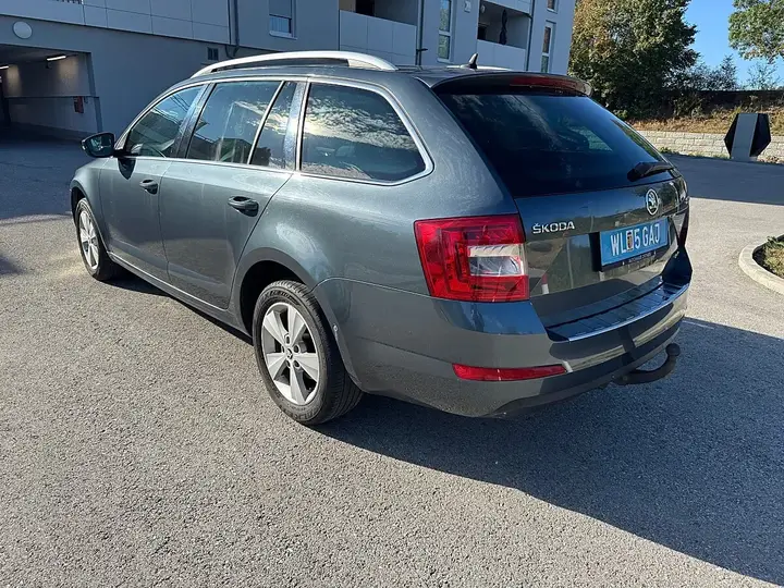 Skoda Octavia Combi 2014 photo 3